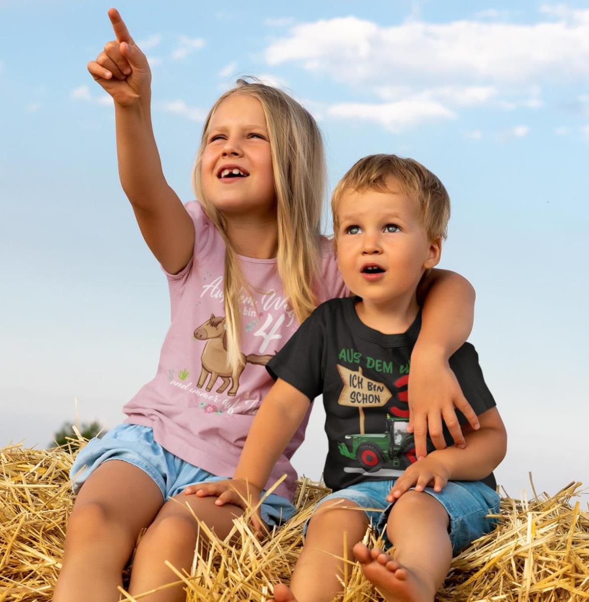 Aus dem Weg ich bin 4 und immer auf Trab Pferd Geburtstag  - Kinder Premium Organic T-Shirt